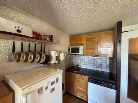 Appartement spacieux 2 pièces avec mezzanine à 100 m des pistes - Photo 2