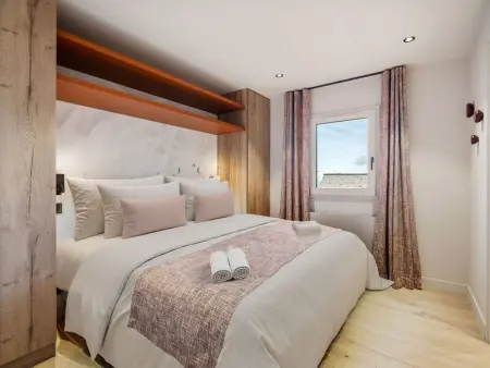 Chalet raffiné avec accès direct aux pistes et jacuzzi - Photo 3