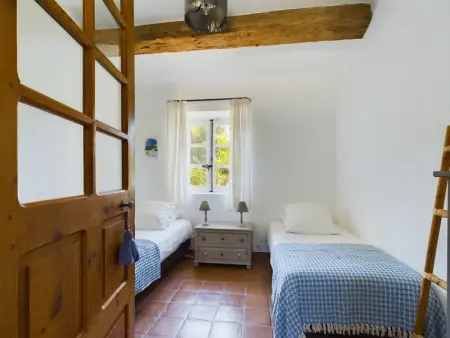 Charmant Mas Provençal avec Piscine aux Alpilles - Photo 15