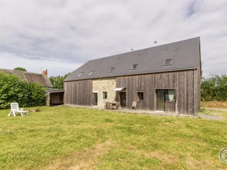 Maison en pierre rénovée avec WIFI et parking à Quettreville-sur-Sienne - Photo 0