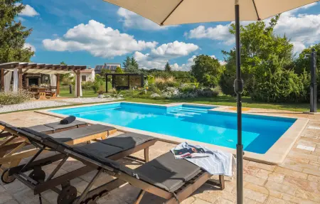 Maison 8 personnes à Pazin - Photo 1