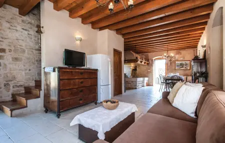 Holiday home with 2 bedroom, Maison 6 personnes à Postira - Photo 2