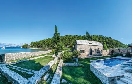 Holiday home with 2 bedroom, Maison 6 personnes à Postira - Photo 5