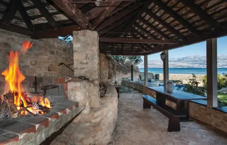 Holiday home with 2 bedroom, Maison 6 personnes à Postira - Photo 16