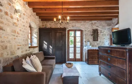 Holiday home with 2 bedroom, Maison 6 personnes à Postira - Photo 23