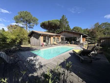 Villa paisible avec piscine chauffée et climatisation à Lège-Cap-Ferret - Photo 0
