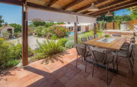 Maison 9 personnes à Tinjan - Photo 1