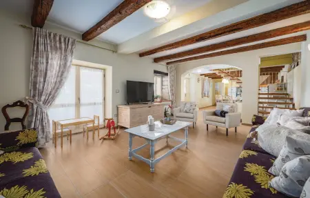 Maison 9 personnes à Tinjan - Photo 2