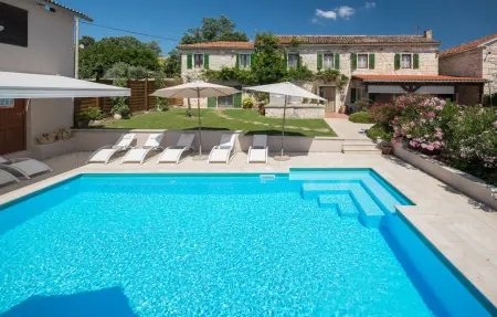 Maison 9 personnes à Tinjan - Photo 9