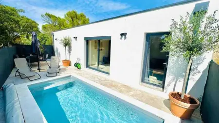 Villa confortable avec piscine privée à Saint-Maximin - Photo 0