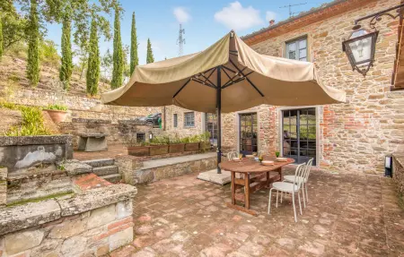 Casa Politi, Maison 6 personnes à S. Giustino  AR - Photo 1