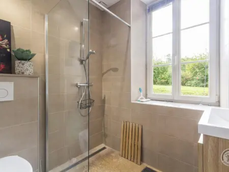 Maison de charme rénovée près des plages historiques du Cotentin - Photo 8