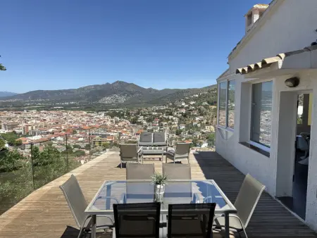 Villa avec piscine privée à Roses, pour 6 pers., proche plage et activités - Photo 2