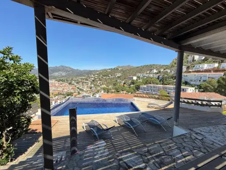 Villa avec piscine privée à Roses, pour 6 pers., proche plage et activités - Photo 6