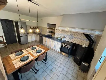 Maison avec 3 Chambres à Cornillon, Maison 6 personnes à Cornillon - Photo 2