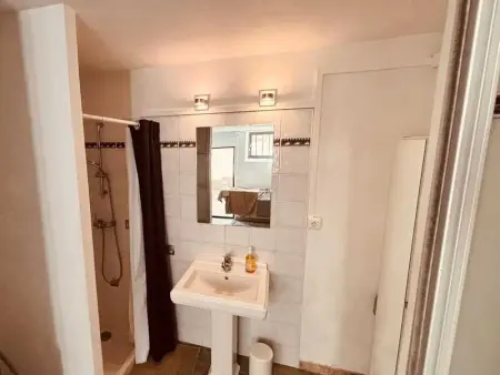 Maison avec 3 Chambres à Cornillon, Maison 6 personnes à Cornillon - Photo 17