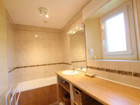 Charmante maison en pierres avec jardin privé et animaux acceptés - Photo 10