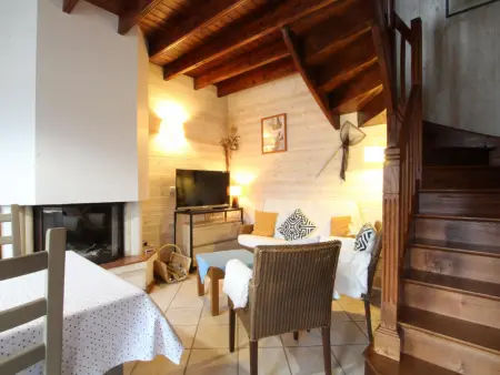 Charmante maison en pierre avec jardin clos et cheminée - Photo 1