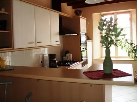 Charmante maison en pierre avec jardin clos et cheminée - Photo 2