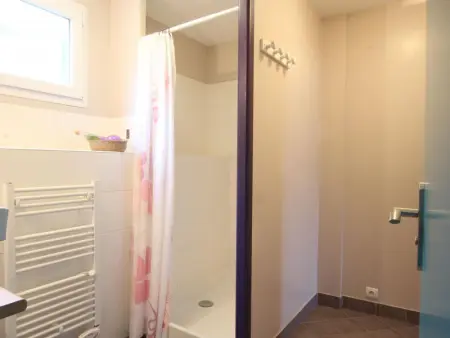 Charmante maison en pierre avec jardin clos et cheminée - Photo 6