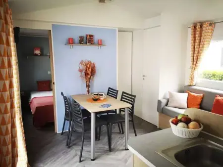 Bungalow accueillant à Veuzain-sur-Loire avec piscine - Photo 0