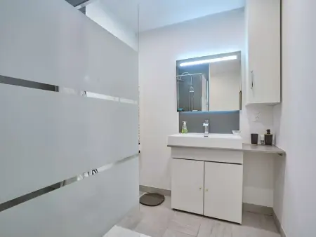 Maison T3 rénovée au cœur de Cazaubon, pour 2 à 4 pers. - Photo 10