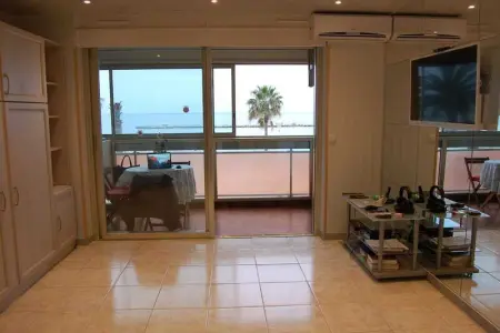 Appartement cosy à Saint-Laurent-du-Var - 27m² - Terrasse - Photo 1