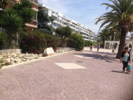 Appartement cosy à Saint-Laurent-du-Var - 27m² - Terrasse - Photo 21