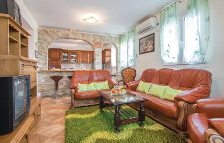 Maison 8 personnes à Labin - Photo 1