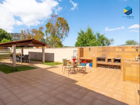 Maison familiale à Llucmajor avec piscine et jacuzzi - Photo 17