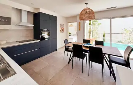 Maison piscine Nîmes, Maison 6 personnes à Nîmes - Photo 4