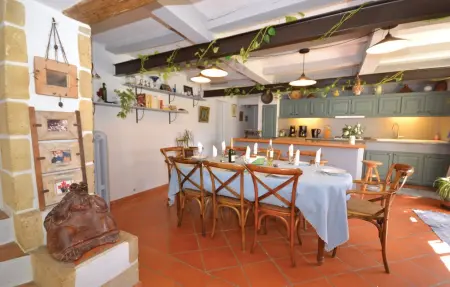 Maison 10 personnes à St Quentin La Poterie - Photo 1
