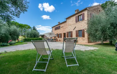 Villa dei Girasoli, Maison 10 personnes à Petriolo MC - Photo 1