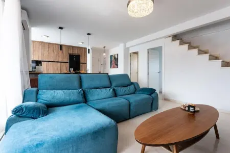 CT 376 - Faro's Calypso Duplex Penthouse - Walking distance to Beach - Photo 1