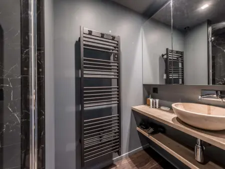 Chalet élégant à Courchevel 1550 - 10 pers - Sauna et bain nordique - Photo 23