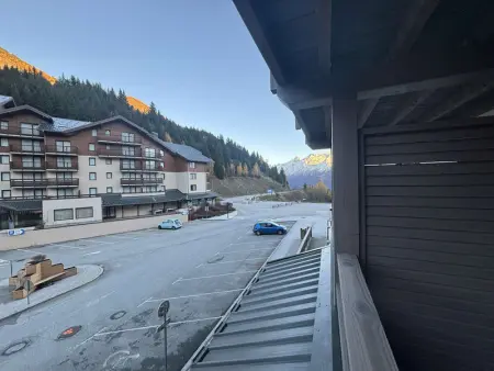 Appartement moderne 2 pièces au pied des pistes à Auris en Oisans - Photo 10