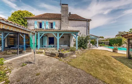 Maison 8 personnes à Escos - Photo 1