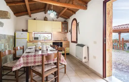 Rustico gli Oleandri, Maison 8 personnes à Orgosolo - Photo 2