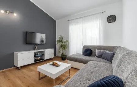Maison 8 personnes à Snasici - Photo 1