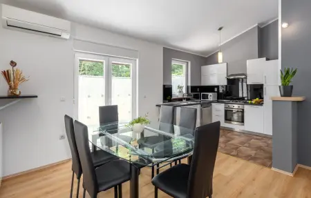 Maison 8 personnes à Snasici - Photo 2