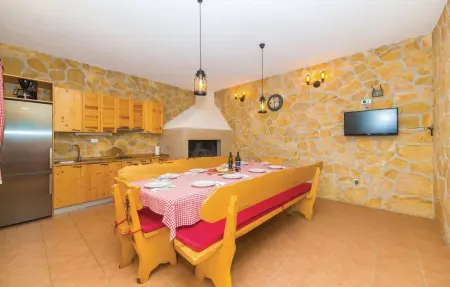 Maison 14 personnes à Kastel Stari - Photo 4