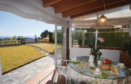 Maison 8 personnes à St. Cebrià de Vallalta - Photo 4