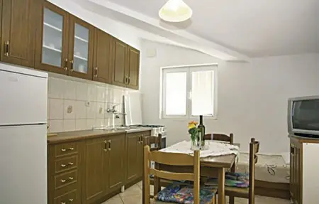 Appartement 4 personnes à Jadrtovac - Photo 2