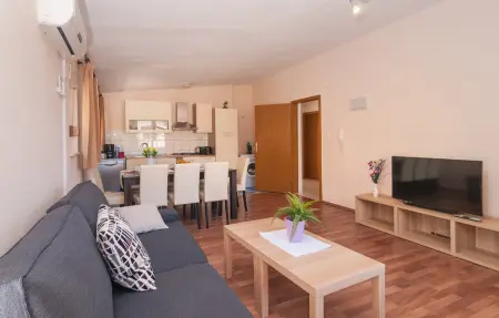 Maison 16 personnes à Omis - Photo 1