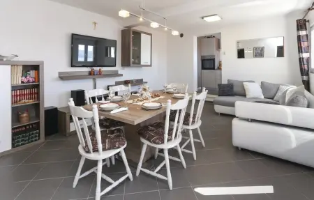 Maison 8 personnes à Omis - Photo 1