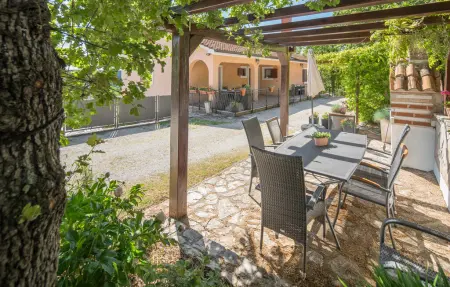 Maison 6 personnes à Tinjan - Photo 18