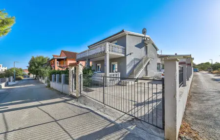 Maison 12 personnes à Okrug Gornji - Photo 15