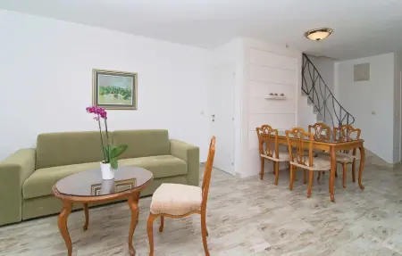 Appartement 5 personnes à Omis - Photo 1