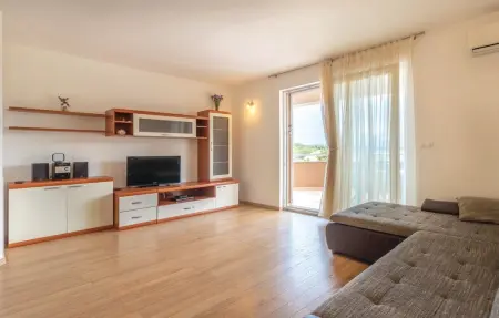 Maison 14 personnes à Zdrelac - Photo 1