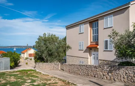 Maison 14 personnes à Zdrelac - Photo 26